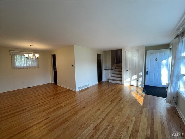 Building Photo - 17 Juneberry Ln