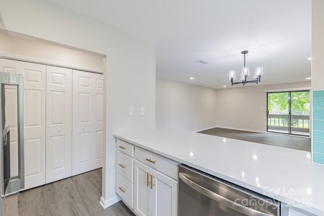 Building Photo - 712 Mallard Head Pl