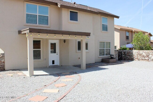 Building Photo - 1458 Senda Del Sol Ln