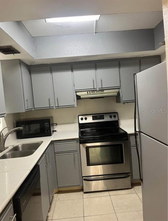 Building Photo - 3907 Bryston Dr