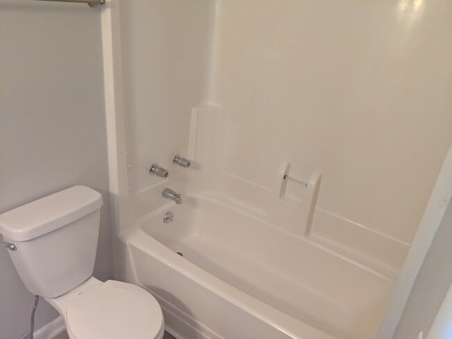 Building Photo - For Rent