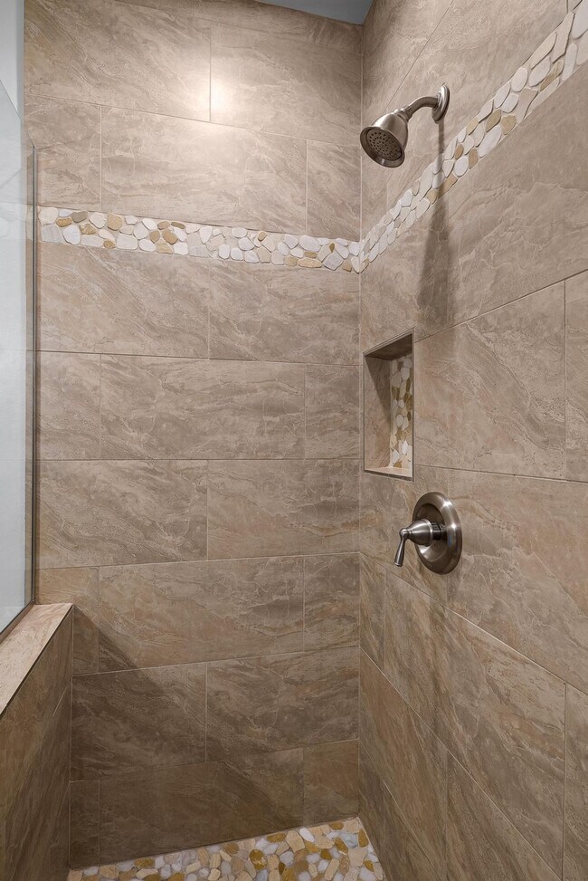 Building Photo - 77 Rainbow Trail