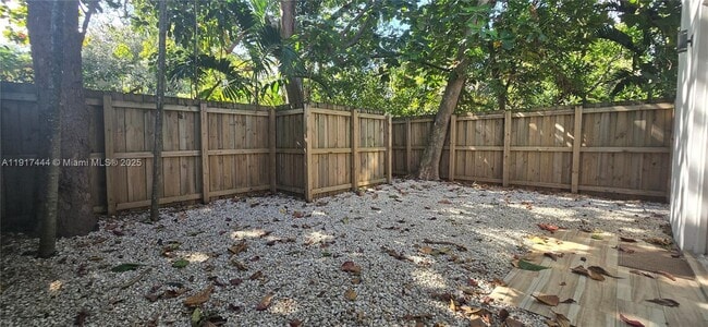 Building Photo - 3620 Thomas Ave