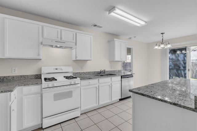 Building Photo - 2312 Tailburton Ct