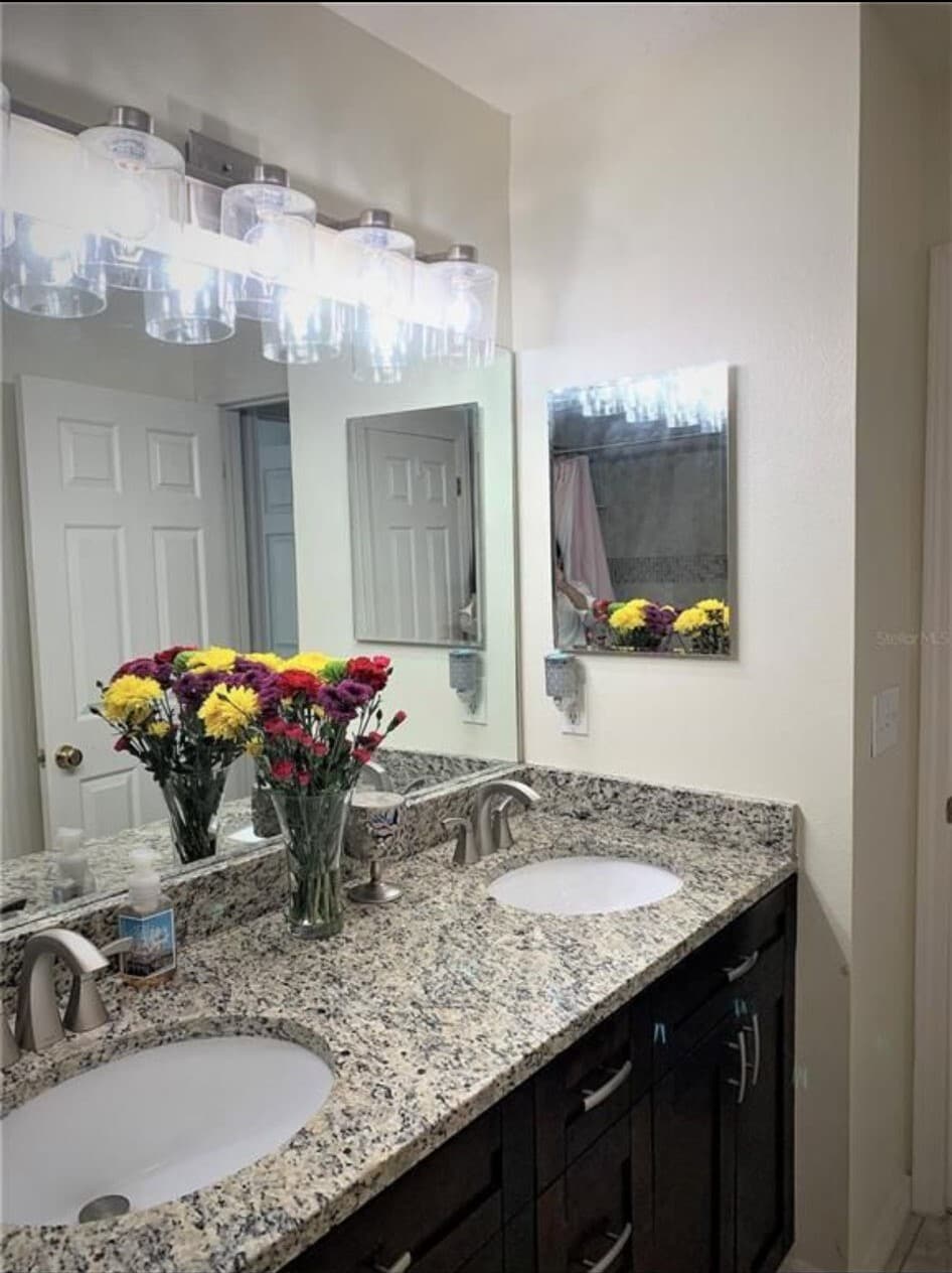 Building Photo - 10946 Black Swan Ct