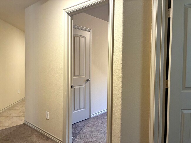 Building Photo - 19063 Painted Blvd