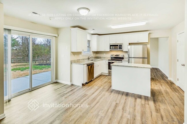 Building Photo - 7029 Honey Tree Ln