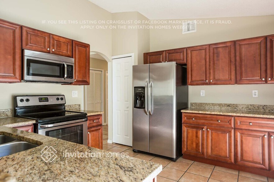 Building Photo - 15927 SW 82nd St
