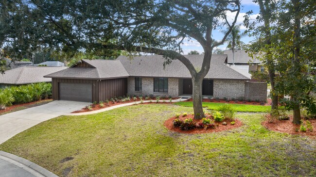 Building Photo - 886 Quail Run