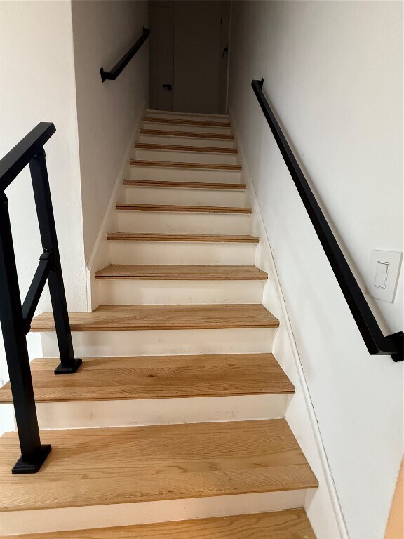 Building Photo - 517 Tulane St