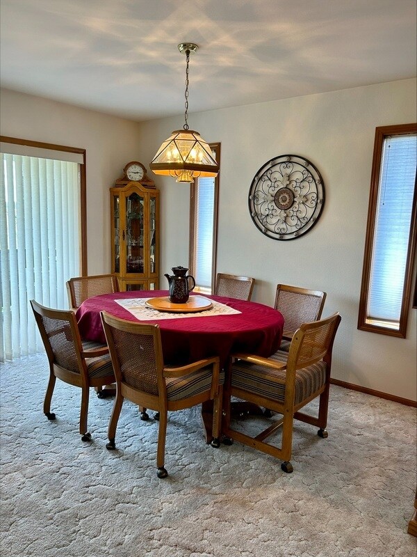 Building Photo - 4739 S Golf Course Dr