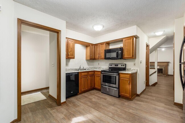 Building Photo - 4847 Dierker Rd