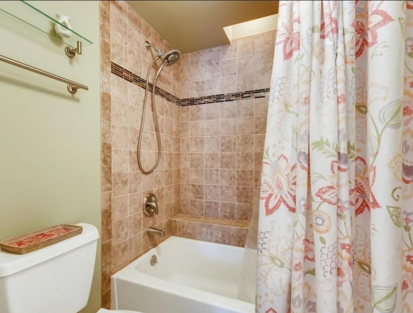 Building Photo - 1762 S Trenton St