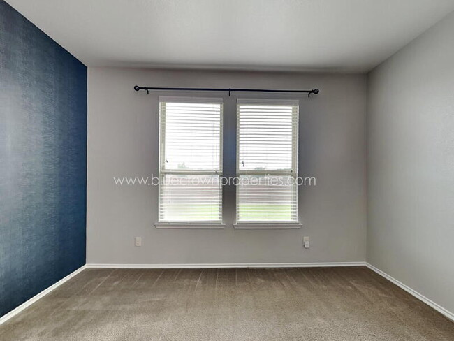 Building Photo - 1211 Antoinette Dr