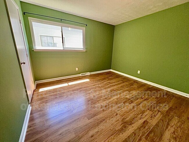 Building Photo - 3628 Bold Bidder Dr