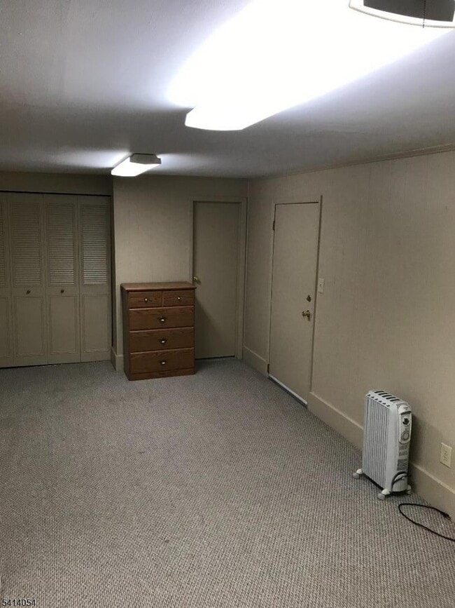 Building Photo - 819 Cricket Ln