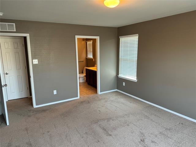 Building Photo - 805 Underhill Dr