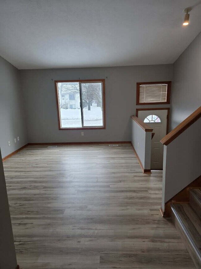 Building Photo - 3745 Jill Ave