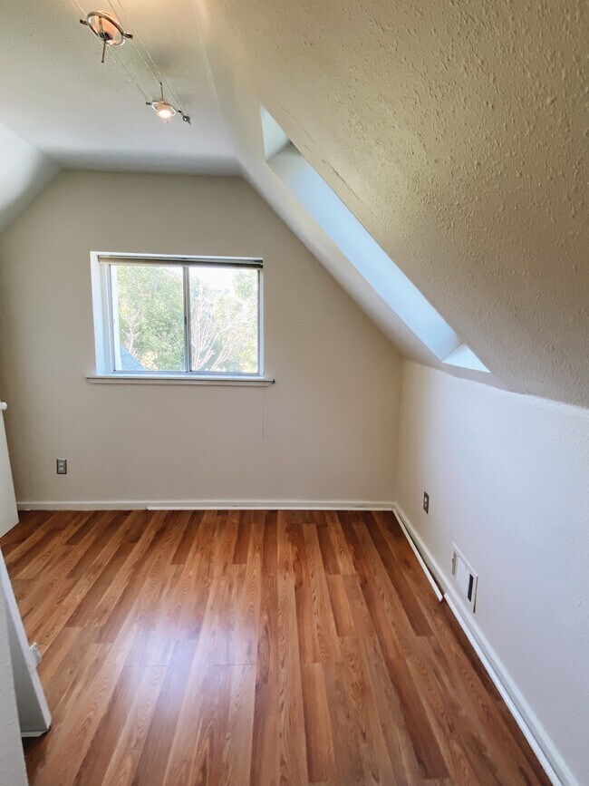 Building Photo - 3546 Lipan St