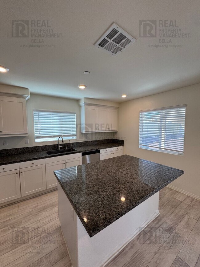 Building Photo - Spacious Corner Lot Home in Desirable Winchester Community – 4 bed + Large Backyard+ Solar!