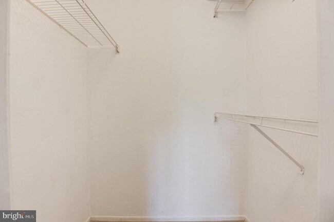 Building Photo - 3313 Wyndham Cir