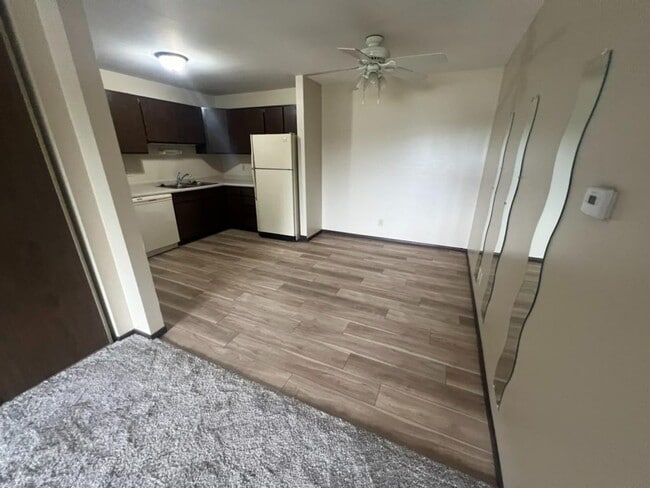 Building Photo - 2217 8th Ave