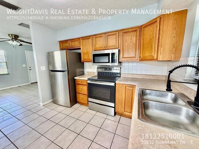 Building Photo - 10812 Hannaway Dr