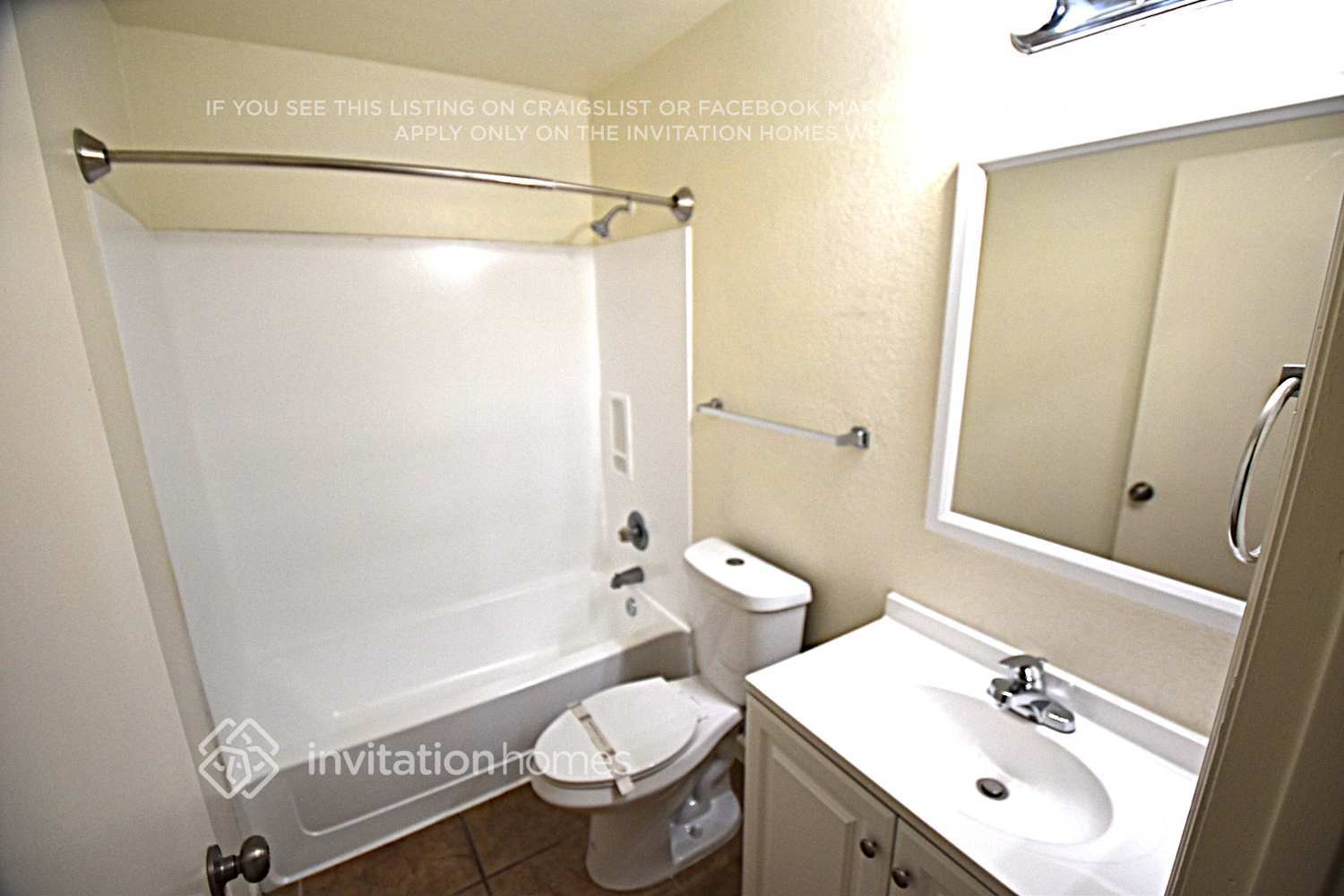 Building Photo - 2361 E Pinto Dr