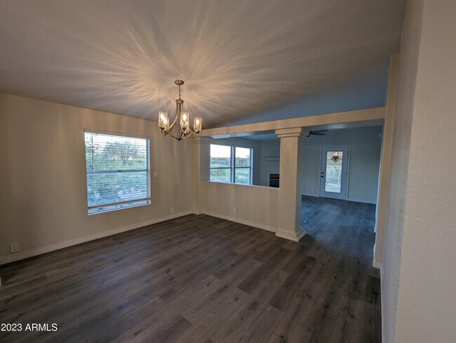 Building Photo - 22455 N Royd Rd