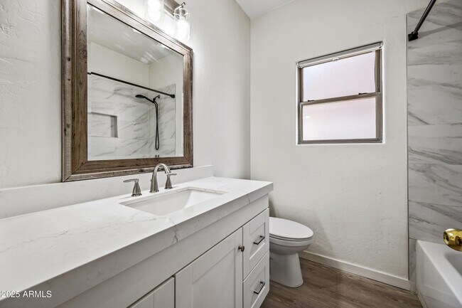Building Photo - 1704 S 79th Glen