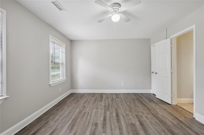 Building Photo - 1641 Sandtown Rd SW