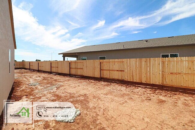 Building Photo - 3012 Legend Ln