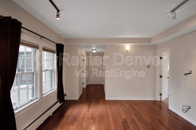 Building Photo - 960 Sherman St