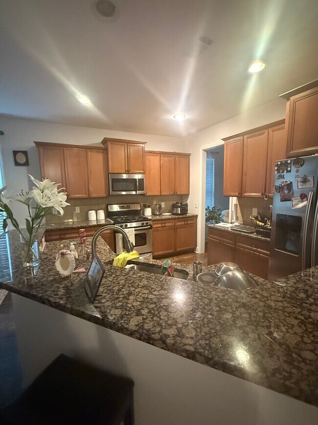 Building Photo - Gorgeous Home for Rent in Sought-after Suw...