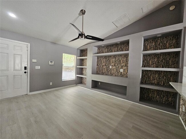 Building Photo - 622 Brooke Ct