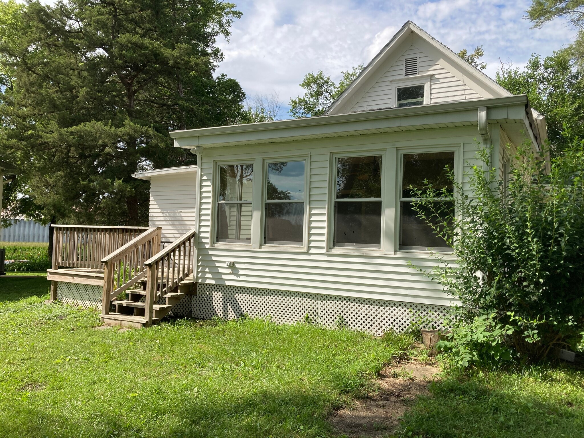 Building Photo - 200 Railroad Cir
