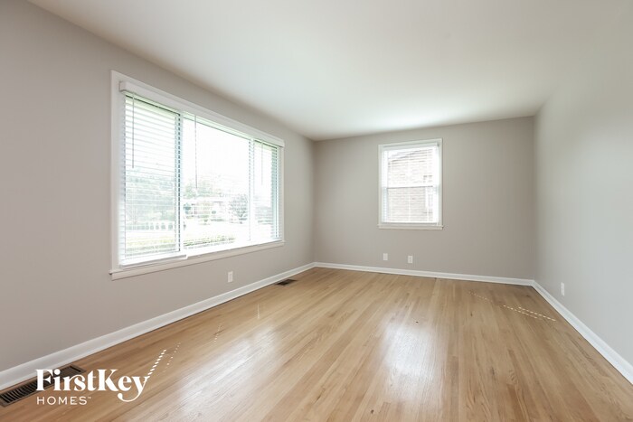 Building Photo - 3710 Plantation Dr