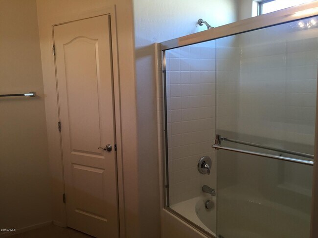 Building Photo - 17634 W Mandalay Ln