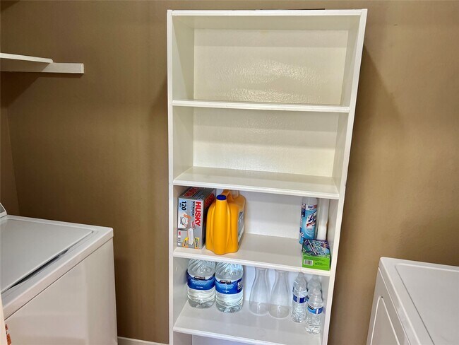 Building Photo - 1962 Augusta Dr