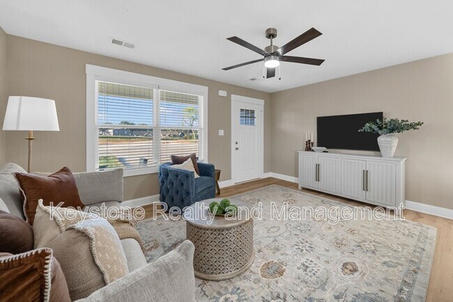 Building Photo - 303 Tennessee Ave