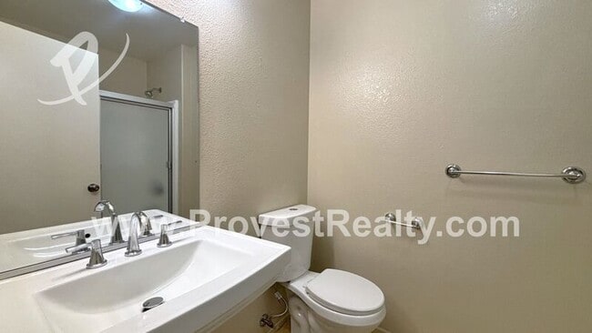 Building Photo - 21119 Little Beaver Rd