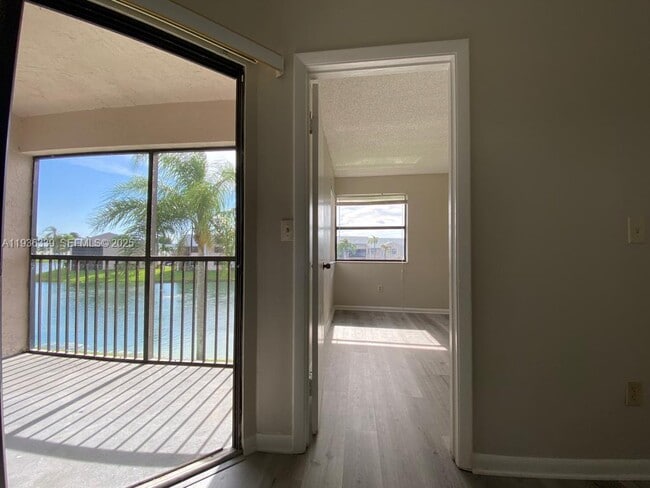 Building Photo - 1149 Independence Trail