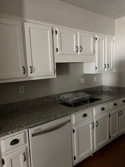 Building Photo - 1574 Beaver Trail Dr