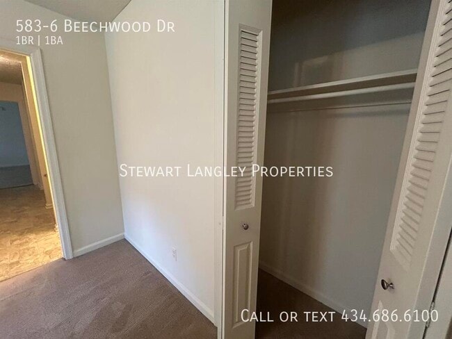 Building Photo - 583 Beechwood Dr