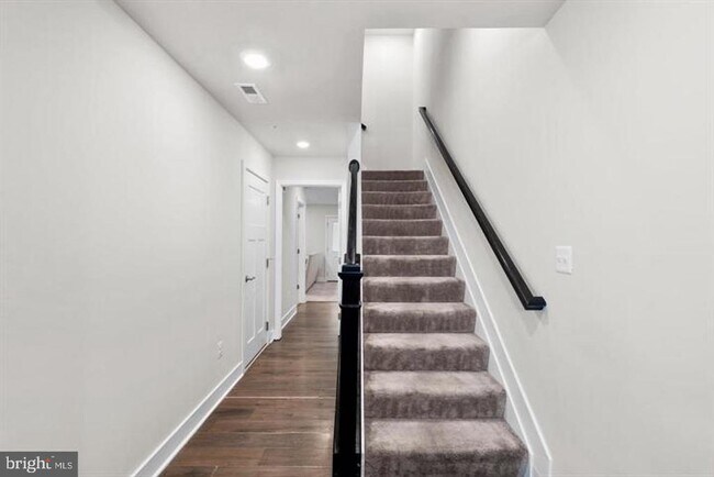 Building Photo - 614 Chalcedony Ln
