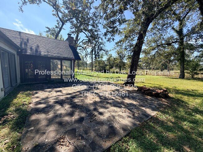 Building Photo - 1607 Chestnut Ridge Rd