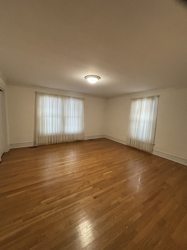 Building Photo - 2115 Galilee Rd