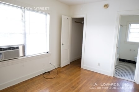 Building Photo - 614 12th St
