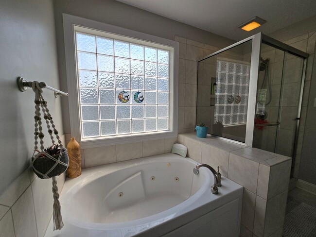 Building Photo - 355 Orchard Falls Dr