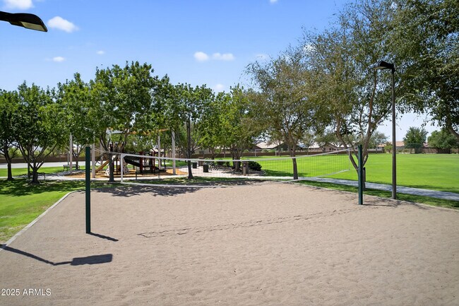 Building Photo - 3405 S 183rd Dr